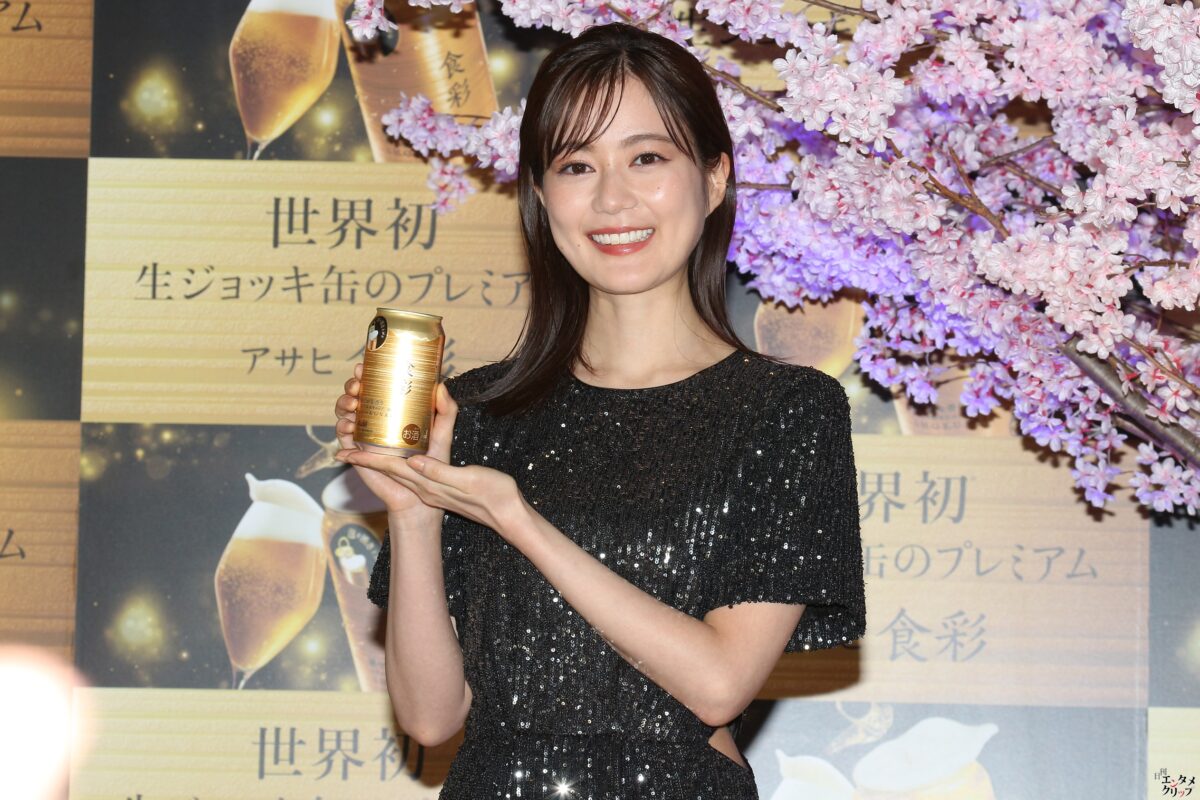 生田絵梨花 プレミアムなドレスで登場！ 心からの『は～っ』っていう表情を見て！ 年始にロンドン1人旅も！