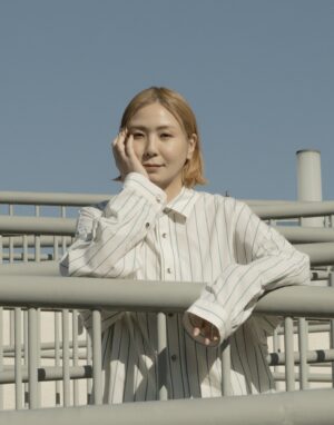 土岐麻子、4月24日発売のソロデビュー20周年記念オールタイム・ベストアルバムのアートワークを公開！