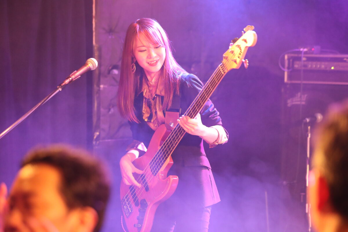 求め続けてきた景色が今、目の前に広がっていた。Empress、「Rainリリース記念～Be with hopeful Rain～」公演レポート!!!!