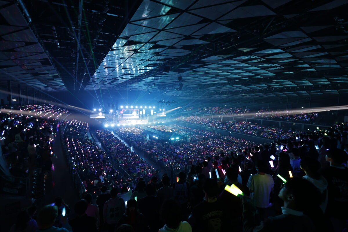 ≠ME（ノットイコールミー） 結成5周年コンサートで集大成 昼・夜2公演で1万6000人が祝福！ 3月20日発売の1stアルバム「Springtime In You」よりリード曲「ラストチャンス、ラストダンス」をコンサート初披露！ 4月からメンバーの出身地を凱旋する全国ツアー開催をサプライズ発表 ツアーファイナルは7月15日横浜アリーナ！