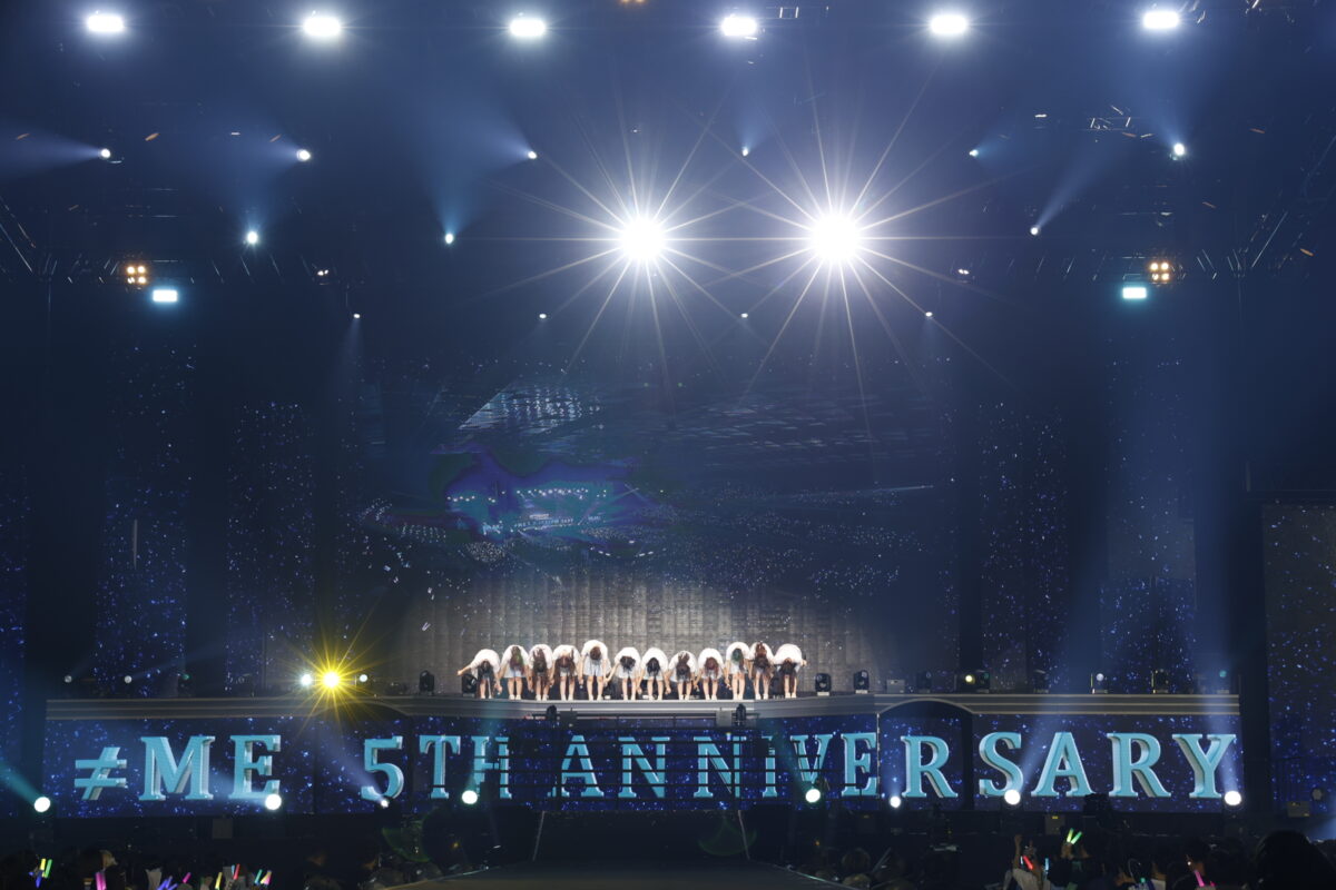 ≠ME（ノットイコールミー） 結成5周年コンサートで集大成 昼・夜2公演で1万6000人が祝福！ 3月20日発売の1stアルバム「Springtime In You」よりリード曲「ラストチャンス、ラストダンス」をコンサート初披露！ 4月からメンバーの出身地を凱旋する全国ツアー開催をサプライズ発表 ツアーファイナルは7月15日横浜アリーナ！