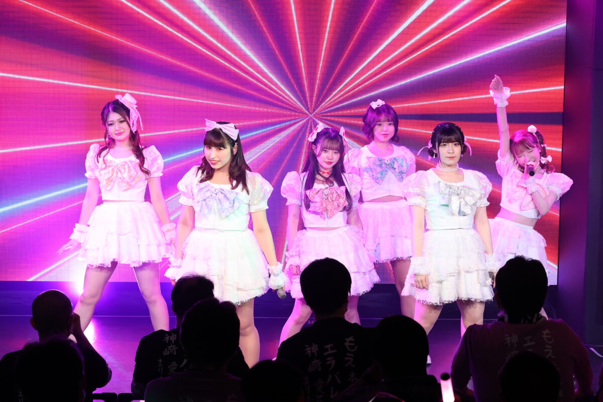 エラバレシ、新たにリーダー決定、新メンバーを加えたワンマンライブが発表となった8周年記念ライブレポート！リーダーからコメント到着！