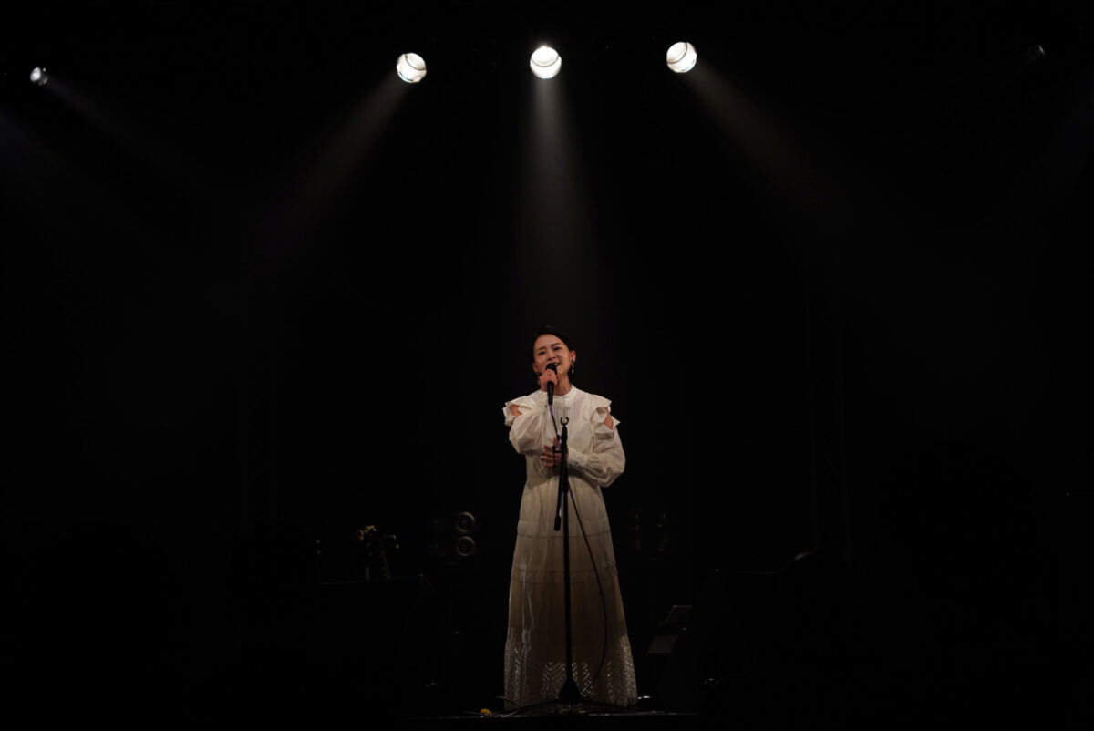 石垣優、やなわらばーを結成した母校でワンマンライブを開催！