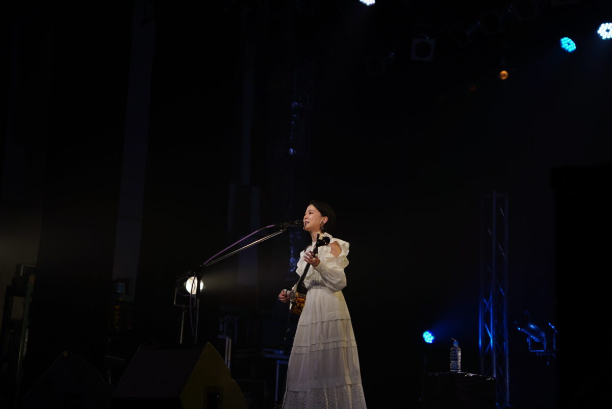 石垣優、やなわらばーを結成した母校でワンマンライブを開催！