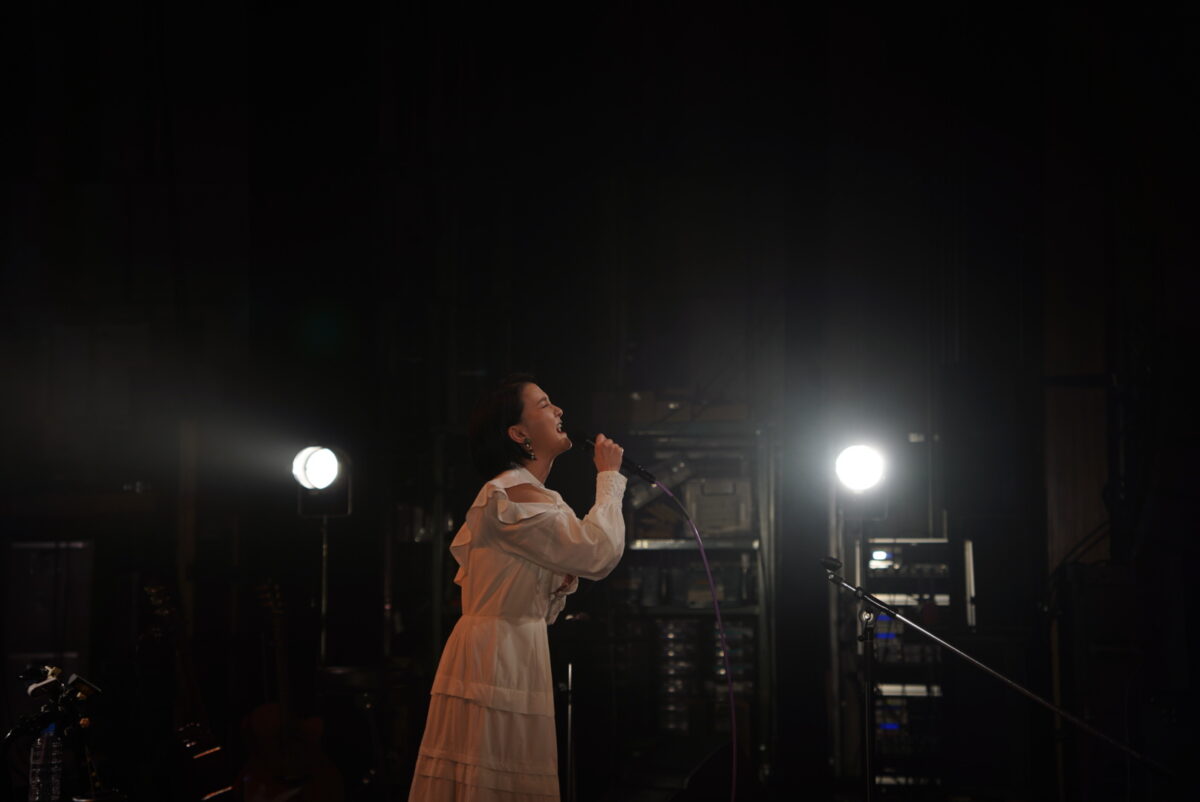 石垣優、やなわらばーを結成した母校でワンマンライブを開催！