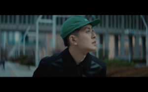 鈴木愛理、プロデューサー/トラックメーカーに☆Taku Takahashi(m-flo)、ラッパーに空音を迎えた「恋におちたら」カバー、本日配信リリース＆MV公開！！