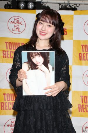 元「さくら学院」初代生徒会長・武藤彩未 ファースト写真集『最初で最後』で水着やランジェリーにも初挑戦！“私の好みもたくさん詰まった一冊”