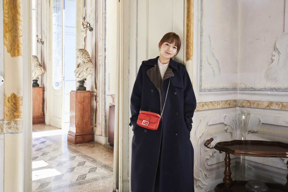 川口春奈がフェンディの最新ルックとともにイタリアで過ごす特別な1日
