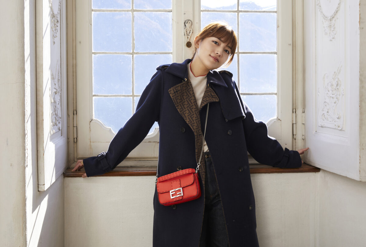 川口春奈がフェンディの最新ルックとともにイタリアで過ごす特別な1日