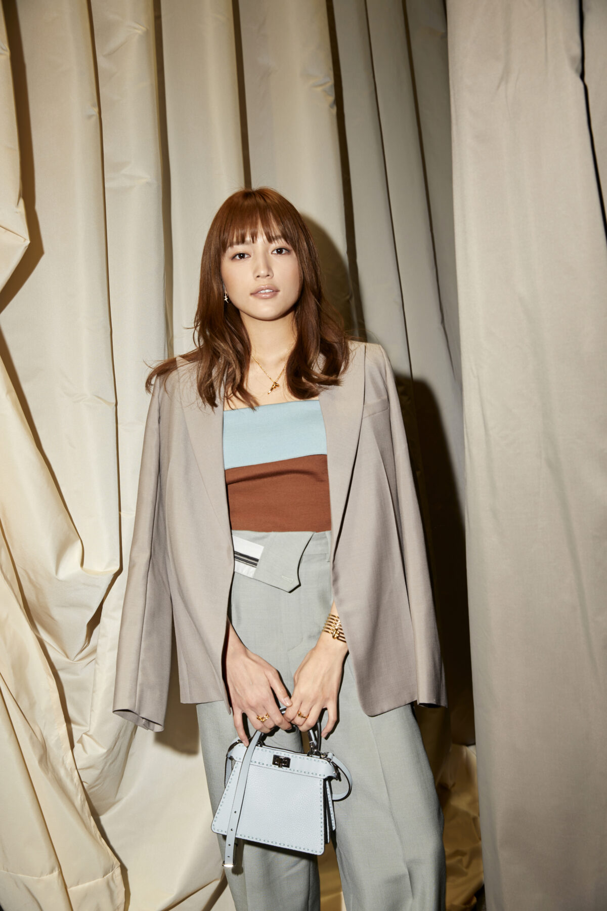 川口春奈がフェンディの最新ルックとともにイタリアで過ごす特別な1日