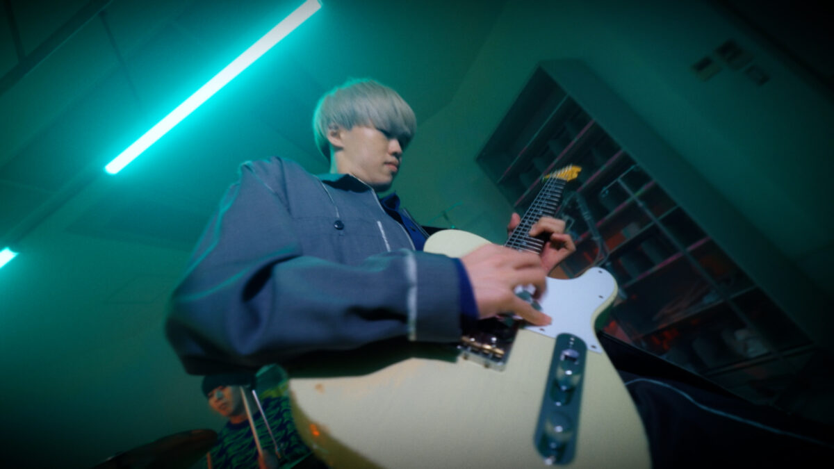yutori これは夢なのか、現実なのか… 手術室で歌い狂い、理性がグラつく「有耶無耶」Music Video公開！