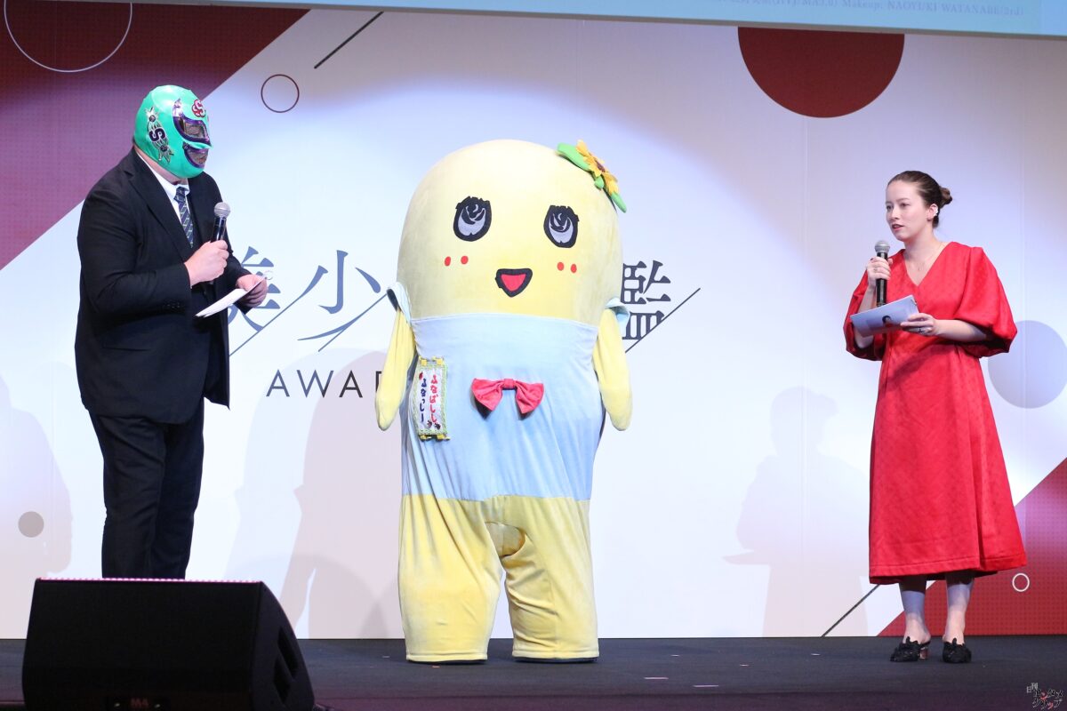 『美少女図鑑AWARD 2024』グランプリに14歳の小原あめりさん “めるるさんが憧れで目標”“織田信長への愛は日本一”ふなっしーからアドバイスもらう
