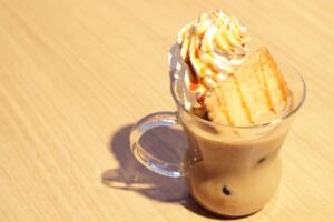 井上芳雄 3年ぶりのコンサート開催を記念しタワーレコードとコラボ！ 4/18(木)～東名阪福の4店舗にてコラボカフェ開催 井上芳雄プロデュースメニューの提供も