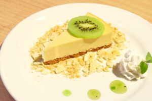 井上芳雄 3年ぶりのコンサート開催を記念しタワーレコードとコラボ！ 4/18(木)～東名阪福の4店舗にてコラボカフェ開催 井上芳雄プロデュースメニューの提供も