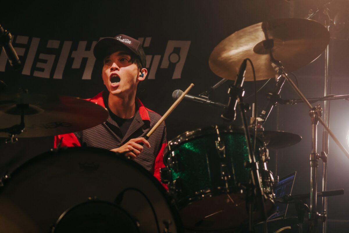 リアクション ザ ブッタ、自身の最高到達地点・渋谷CLUB QUATTROから悲願のメジャーリリースへ！