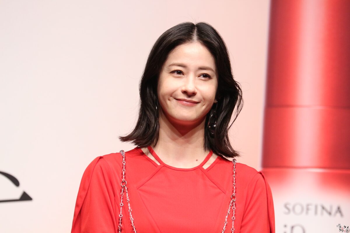 松本若菜 昨日よりも一歩ずつ前に進んでいこう ヒールで前屈披露「第二関節くらいまではいけた」