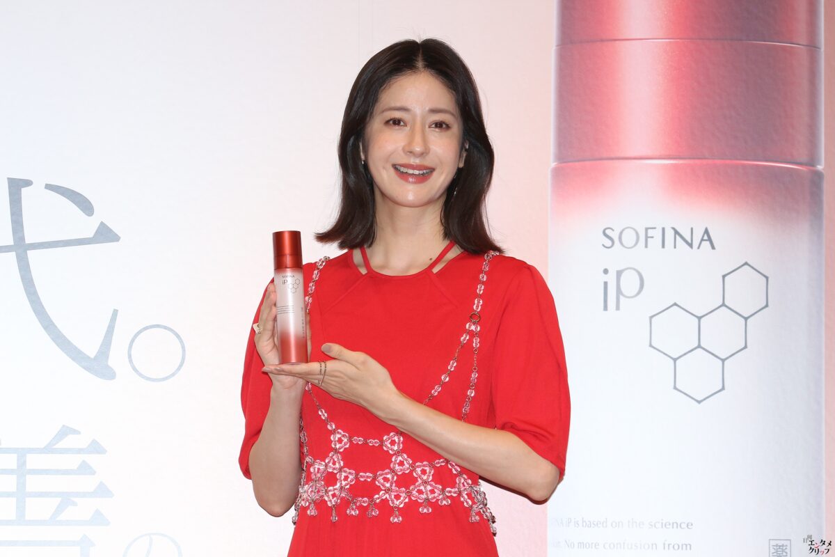 松本若菜 昨日よりも一歩ずつ前に進んでいこう ヒールで前屈披露「第二関節くらいまではいけた」