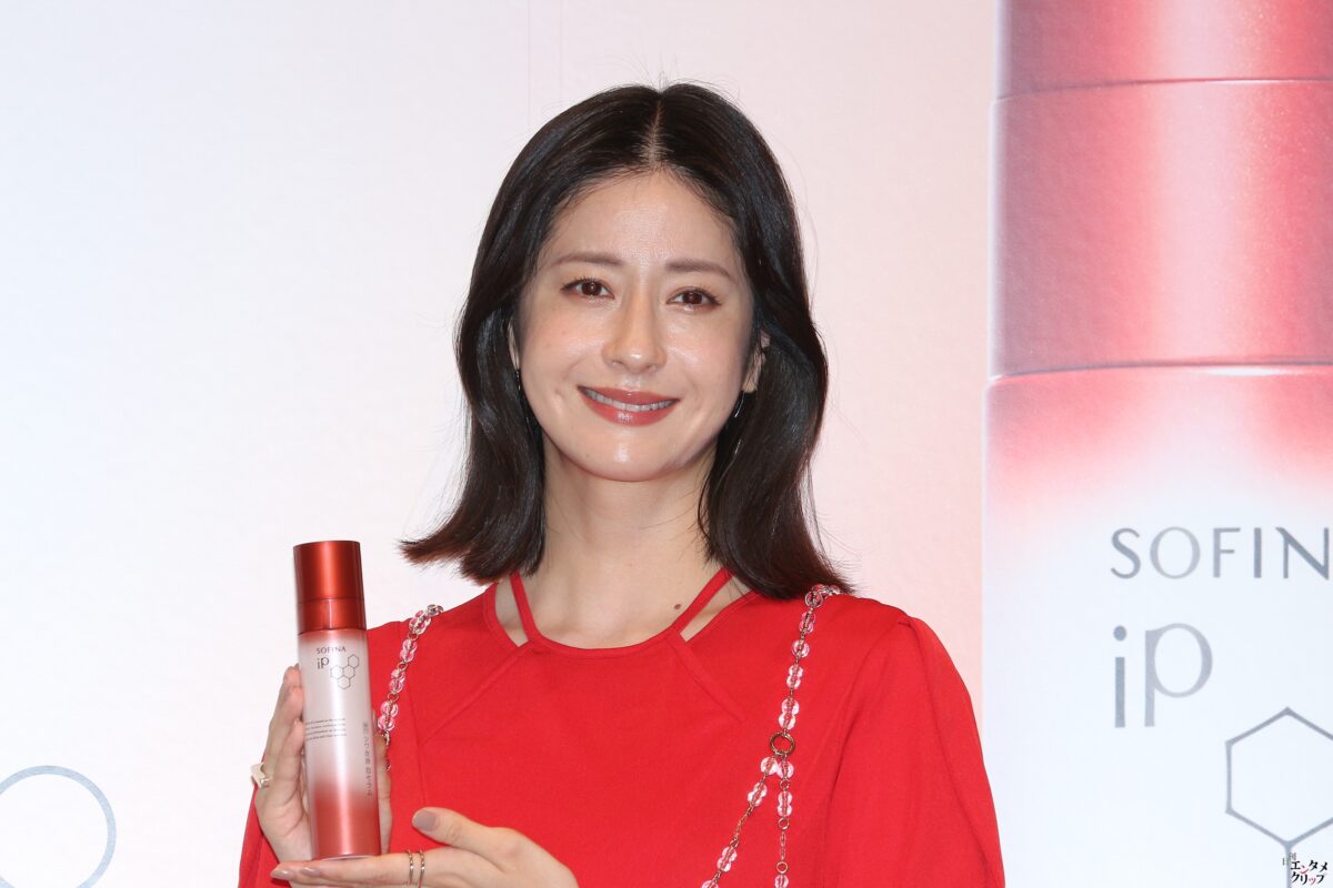 松本若菜 昨日よりも一歩ずつ前に進んでいこう ヒールで前屈披露「第二関節くらいまではいけた」