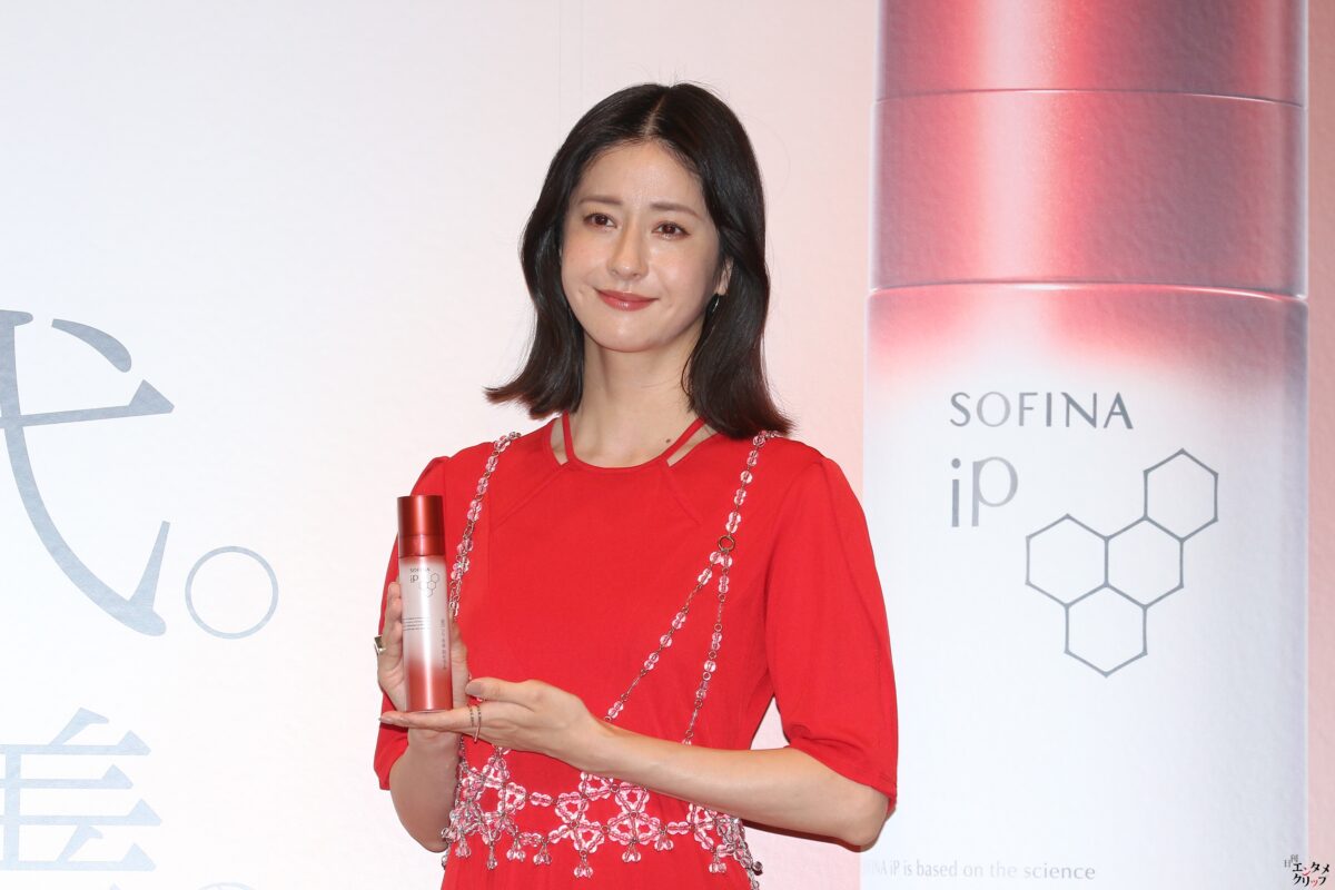 松本若菜 昨日よりも一歩ずつ前に進んでいこう ヒールで前屈披露「第二関節くらいまではいけた」