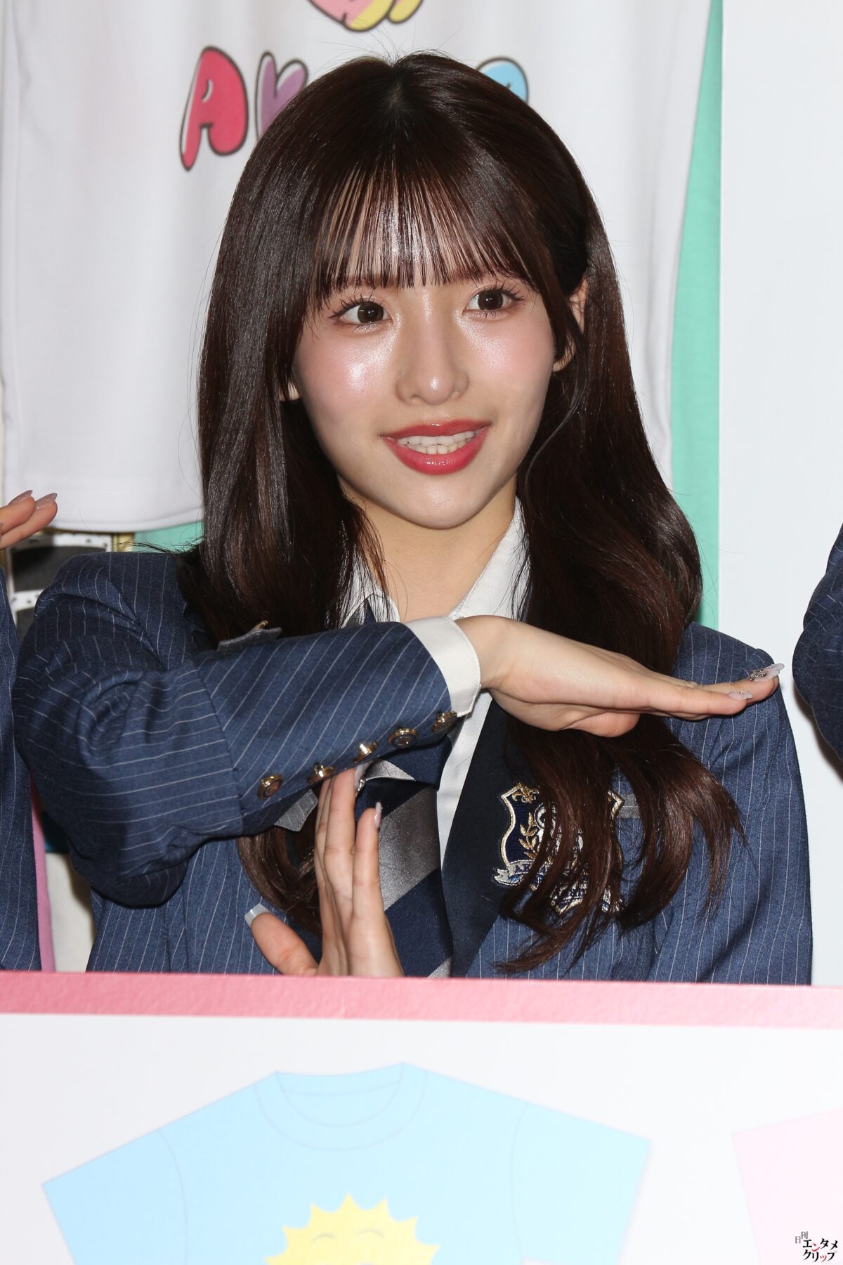 AKB48・ひろゆき「UP-T 新CM」で共演 ひろゆき氏がAKB48メンバーに論破されまくる 小栗有以「誰でも踊れる振り付け」