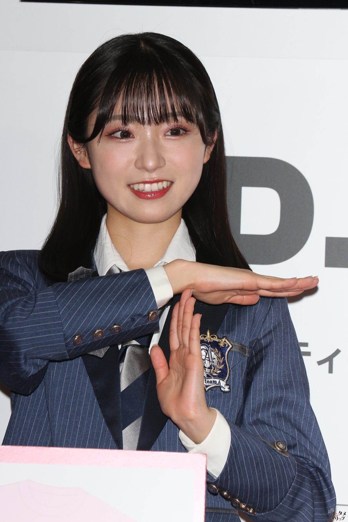 AKB48・ひろゆき「UP-T 新CM」で共演 ひろゆき氏がAKB48メンバーに論破されまくる 小栗有以「誰でも踊れる振り付け」