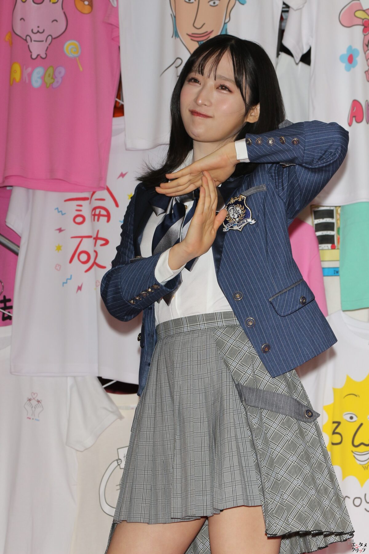 AKB48・ひろゆき「UP-T 新CM」で共演 ひろゆき氏がAKB48メンバーに論破されまくる 小栗有以「誰でも踊れる振り付け」