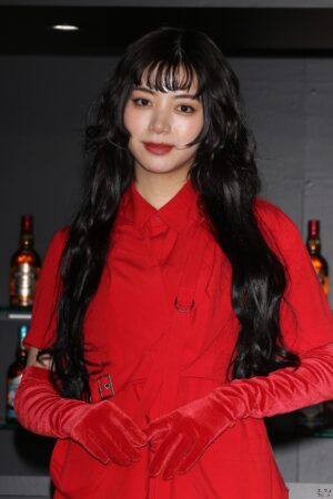 池田エライザ ライブ仕様の長い髪で登場！ 28歳抱負は「変化を恐れないということ」 誕生日プレゼントに欲しいものは？