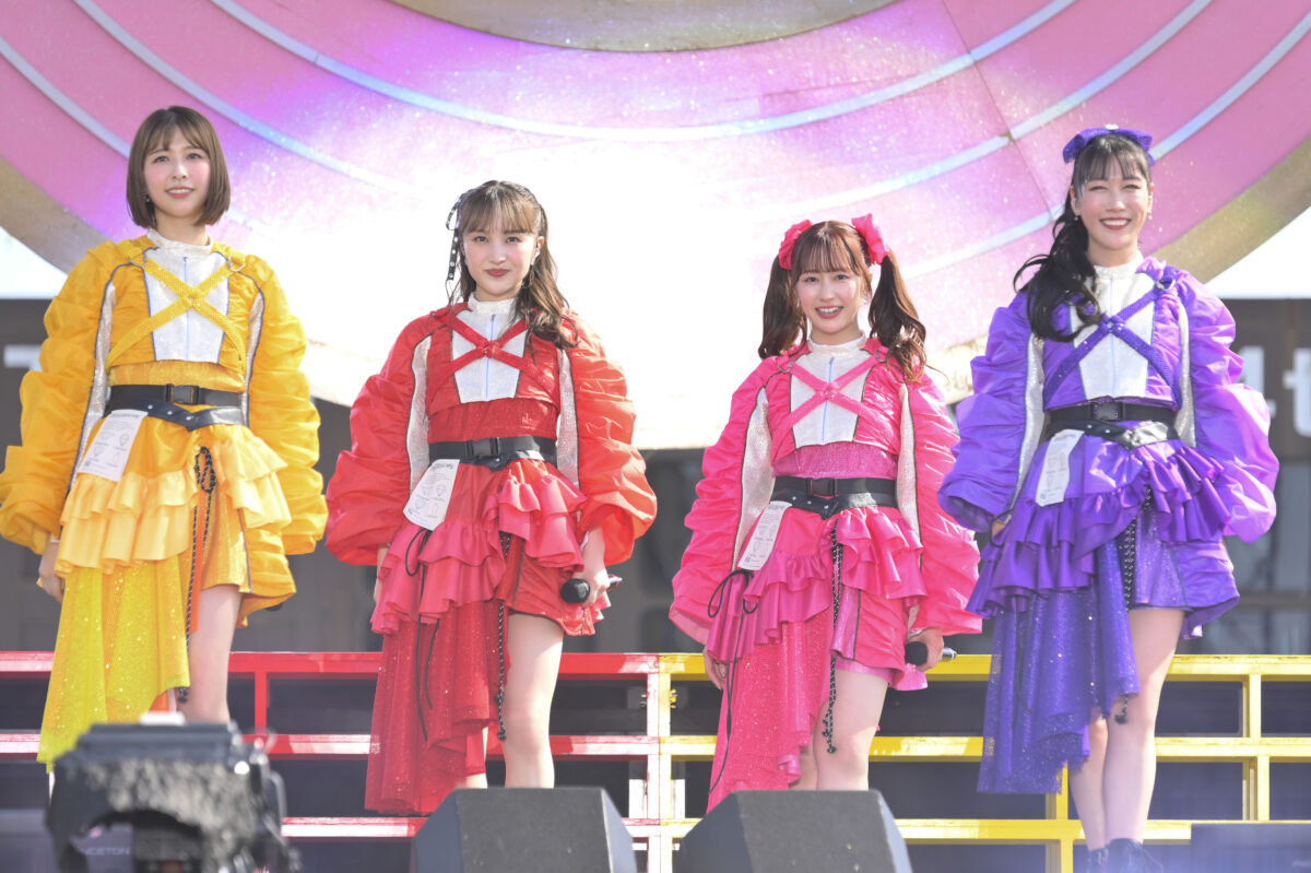4人のヒーローが亀岡市に笑顔を届ける“ももクロ 春の一大事2024”完遂!最新アルバム『イドラ』から新曲「Heroes」をファンの前でパフォーマンス!さらに、メンバー4人がそれぞれソロライブ開催決定! 15 4人のヒーローが亀岡市に笑顔を届ける“ももクロ 春の一大事2024”完遂!最新アルバム『イドラ』から新曲「Heroes」をファンの前でパフォーマンス!さらに、メンバー4人がそれぞれソロライブ開催決定!