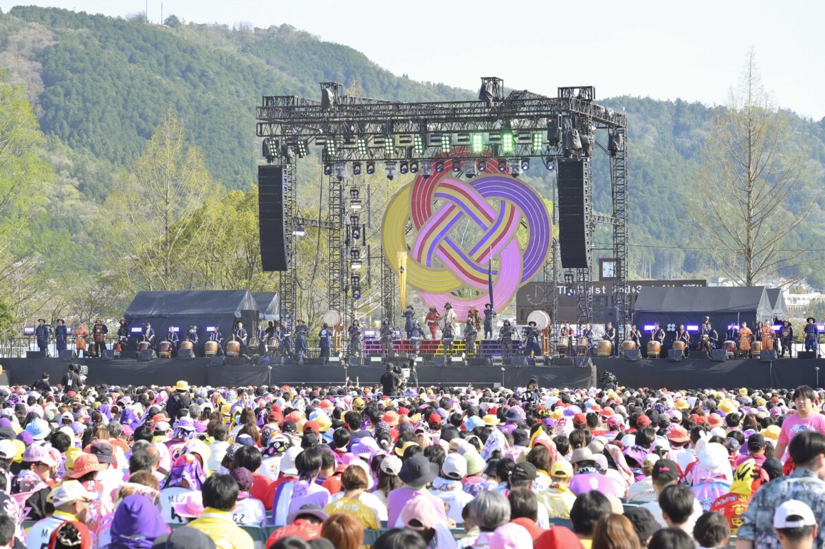 4人のヒーローが亀岡市に笑顔を届ける“ももクロ 春の一大事2024”完遂!最新アルバム『イドラ』から新曲「Heroes」をファンの前でパフォーマンス!さらに、メンバー4人がそれぞれソロライブ開催決定! 19 4人のヒーローが亀岡市に笑顔を届ける“ももクロ 春の一大事2024”完遂!最新アルバム『イドラ』から新曲「Heroes」をファンの前でパフォーマンス!さらに、メンバー4人がそれぞれソロライブ開催決定!