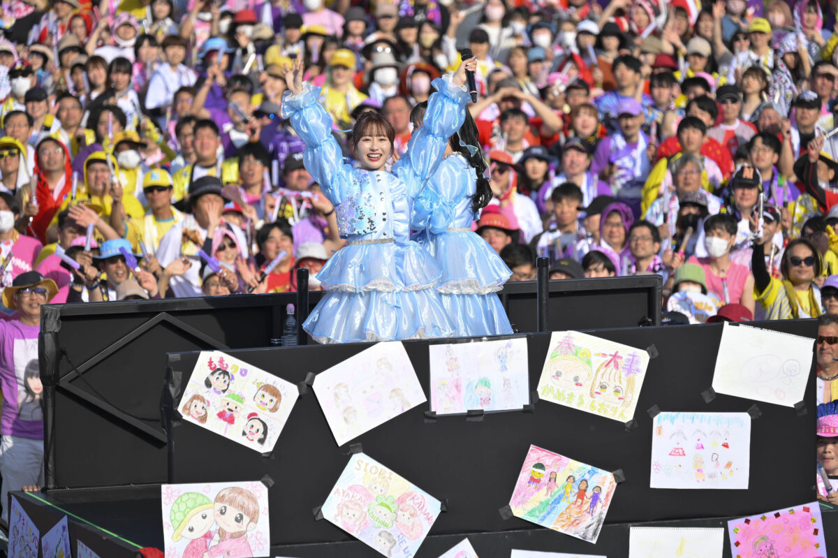 4人のヒーローが亀岡市に笑顔を届ける“ももクロ 春の一大事2024”完遂!最新アルバム『イドラ』から新曲「Heroes」をファンの前でパフォーマンス!さらに、メンバー4人がそれぞれソロライブ開催決定! 21 4人のヒーローが亀岡市に笑顔を届ける“ももクロ 春の一大事2024”完遂!最新アルバム『イドラ』から新曲「Heroes」をファンの前でパフォーマンス!さらに、メンバー4人がそれぞれソロライブ開催決定!