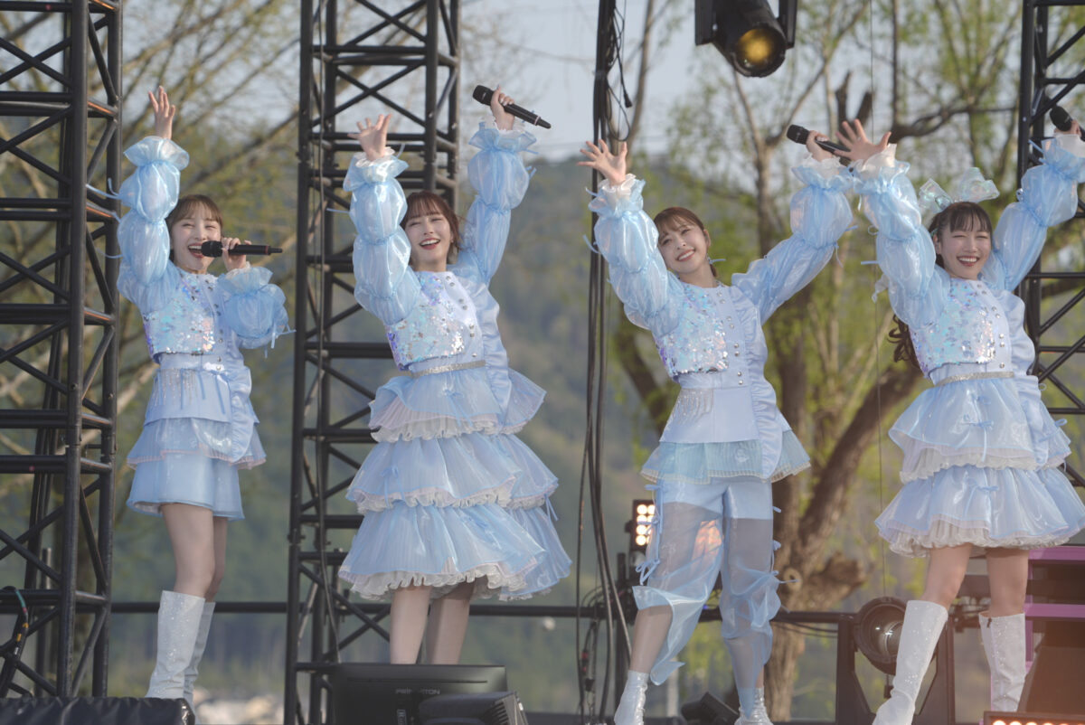 4人のヒーローが亀岡市に笑顔を届ける“ももクロ 春の一大事2024”完遂!最新アルバム『イドラ』から新曲「Heroes」をファンの前でパフォーマンス!さらに、メンバー4人がそれぞれソロライブ開催決定! 9 4人のヒーローが亀岡市に笑顔を届ける“ももクロ 春の一大事2024”完遂!最新アルバム『イドラ』から新曲「Heroes」をファンの前でパフォーマンス!さらに、メンバー4人がそれぞれソロライブ開催決定!