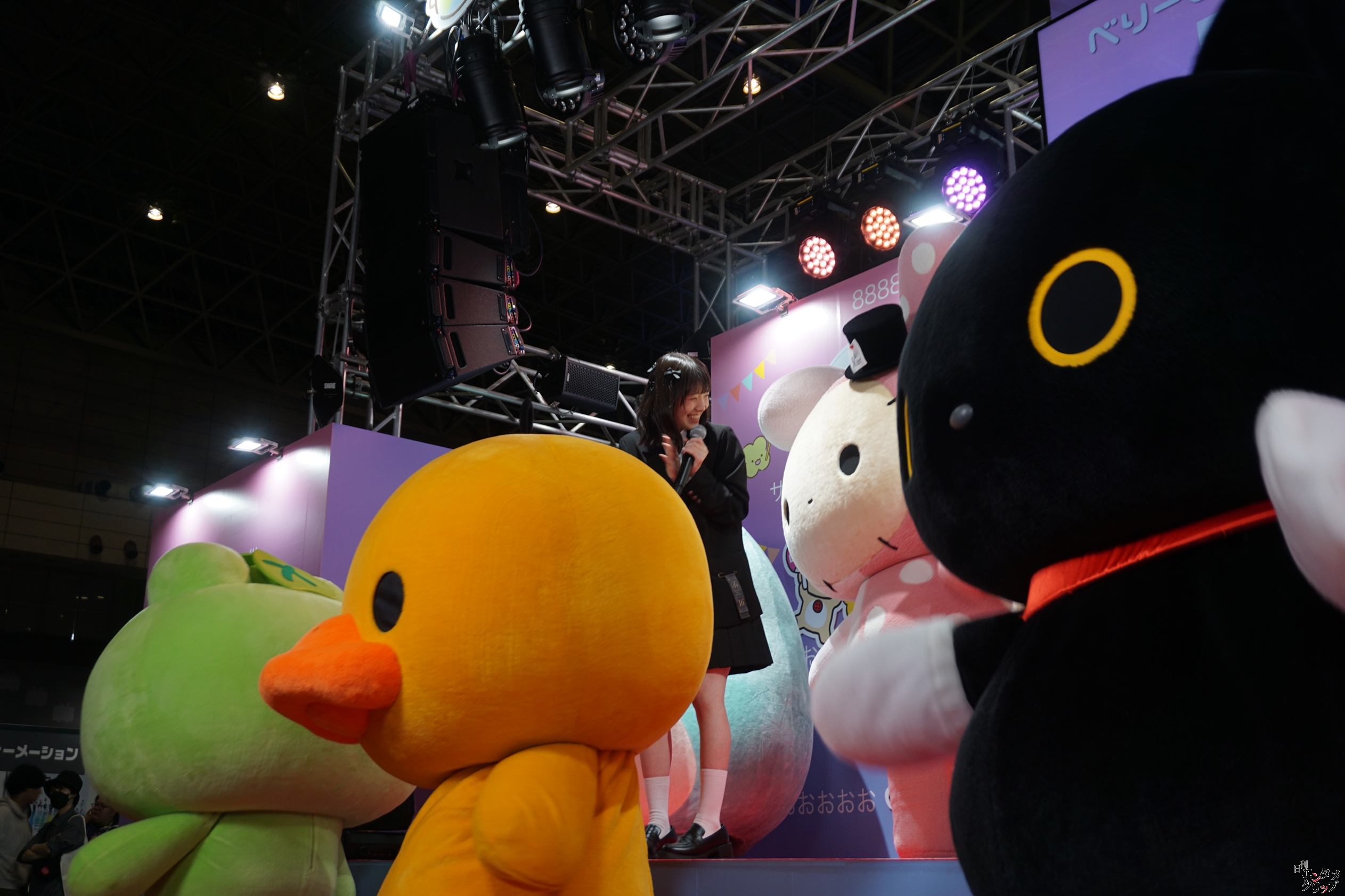 【ニコニコ超会議2024】私立恵比寿中学 星名美怜・桜井えま キャラクターたちと「ベリーぎゅっとコリラックマ」を踊ってみた