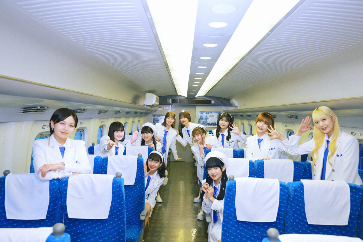 BEYOOOOONDS、リニア・鉄道館で新曲発売記念イベントを実施！ 卒業を控えた山﨑夢羽は“応援してくださるみなさんに最後まで感謝の気持を伝えたい！”