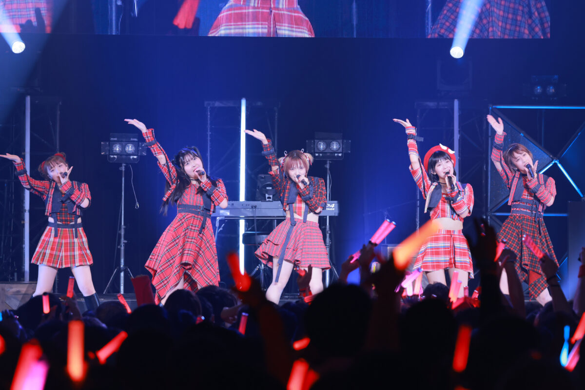 BEYOOOOONDS 山﨑夢羽、ファンの声援を受けて羽ばたく！出会いに感謝する卒業公演