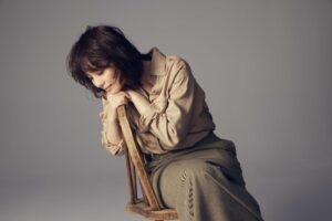 石田ゆり子、lily名義で約2年ぶりとなる新曲「私のモネ」を本日配信リリース。展覧会「モネ 睡蓮のとき」テーマソング