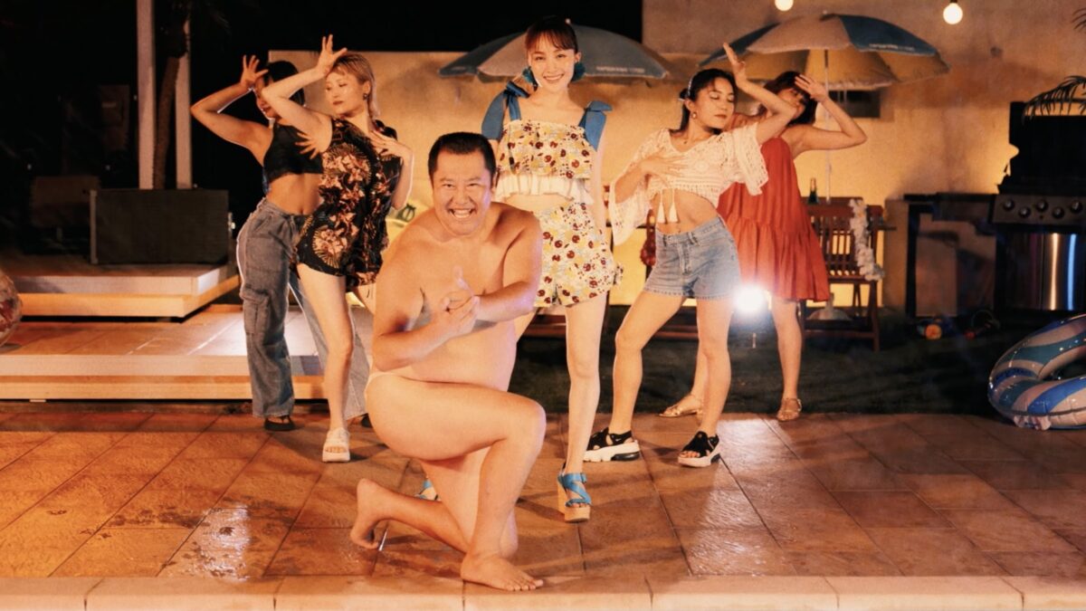 ももクロ・百田夏菜子、トロピカルで刺激的な熱帯夜を “とにかく明るい安村”と楽しむ「熱帯夜 Fantasy」MUSIC VIDEOが公開！本日開催の30歳バースデーソロコンで今冬リリース・初ソロアルバムの制作を発表！