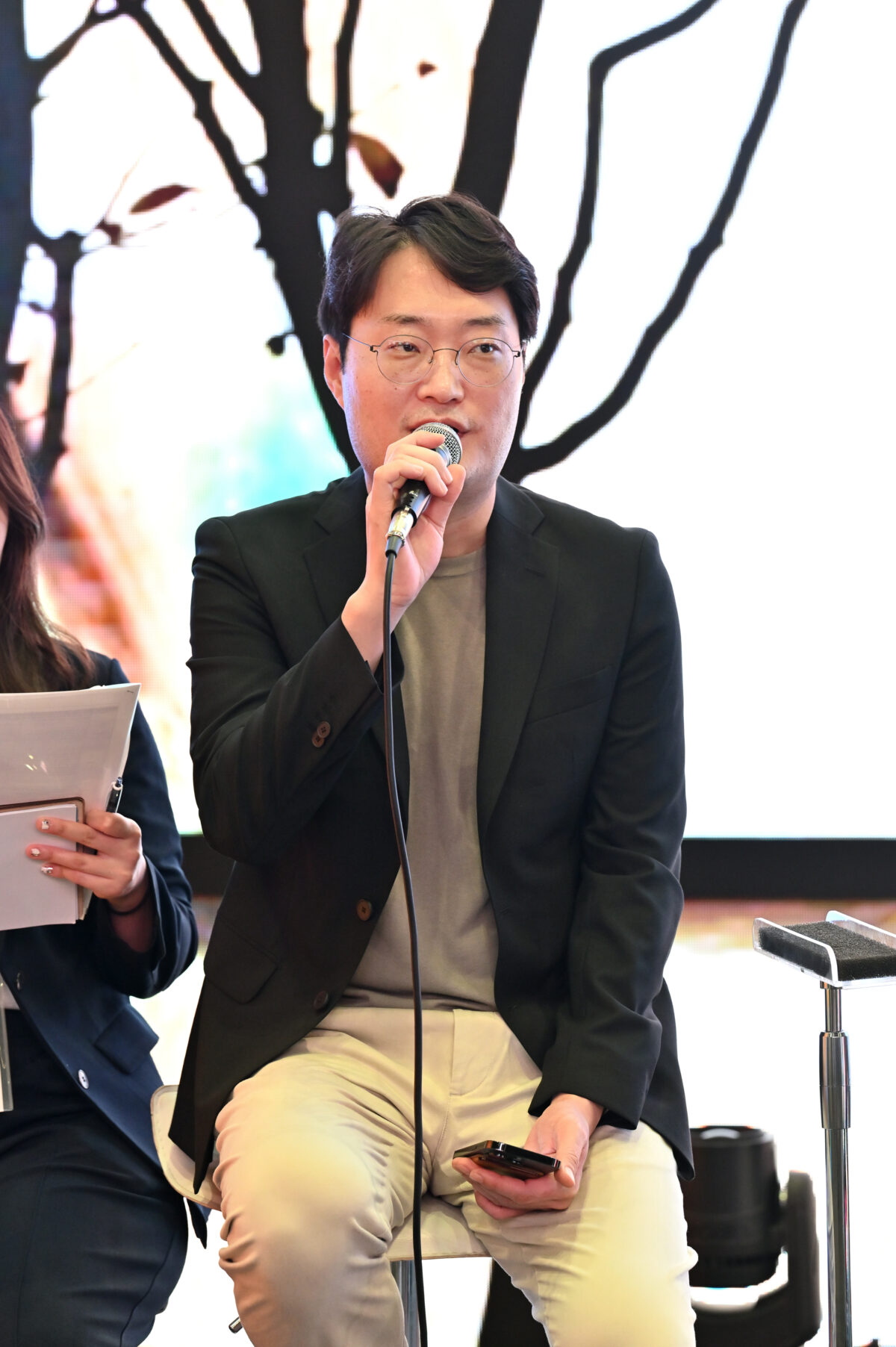 再生回数1億回越え！メディアアート「WAVE」で話題の韓国デザイン会社が新サービス「LED.ART」を日本で初お披露目！