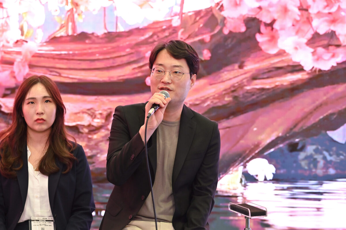再生回数1億回越え！メディアアート「WAVE」で話題の韓国デザイン会社が新サービス「LED.ART」を日本で初お披露目！