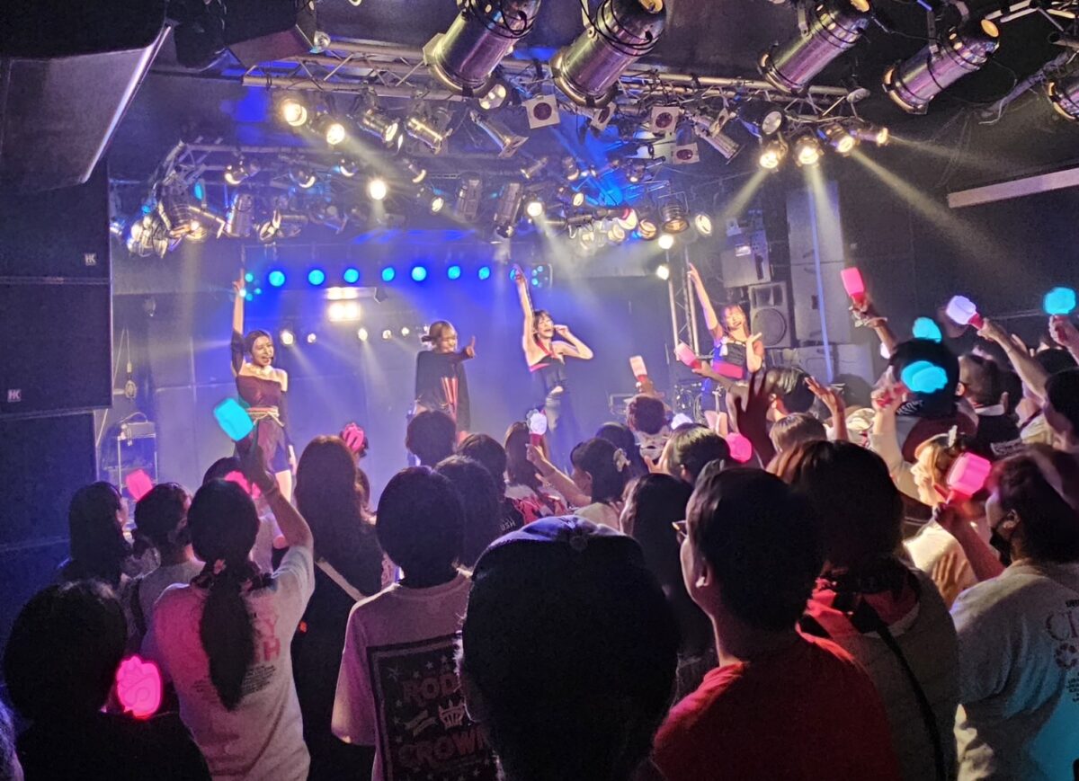 @onefive 初の全国ライブハウスツアースタート！新曲「KAGUYA」初披露、Born踊りパフォーマンスに沸く中、結成5周年記念ライブの開催を発表！