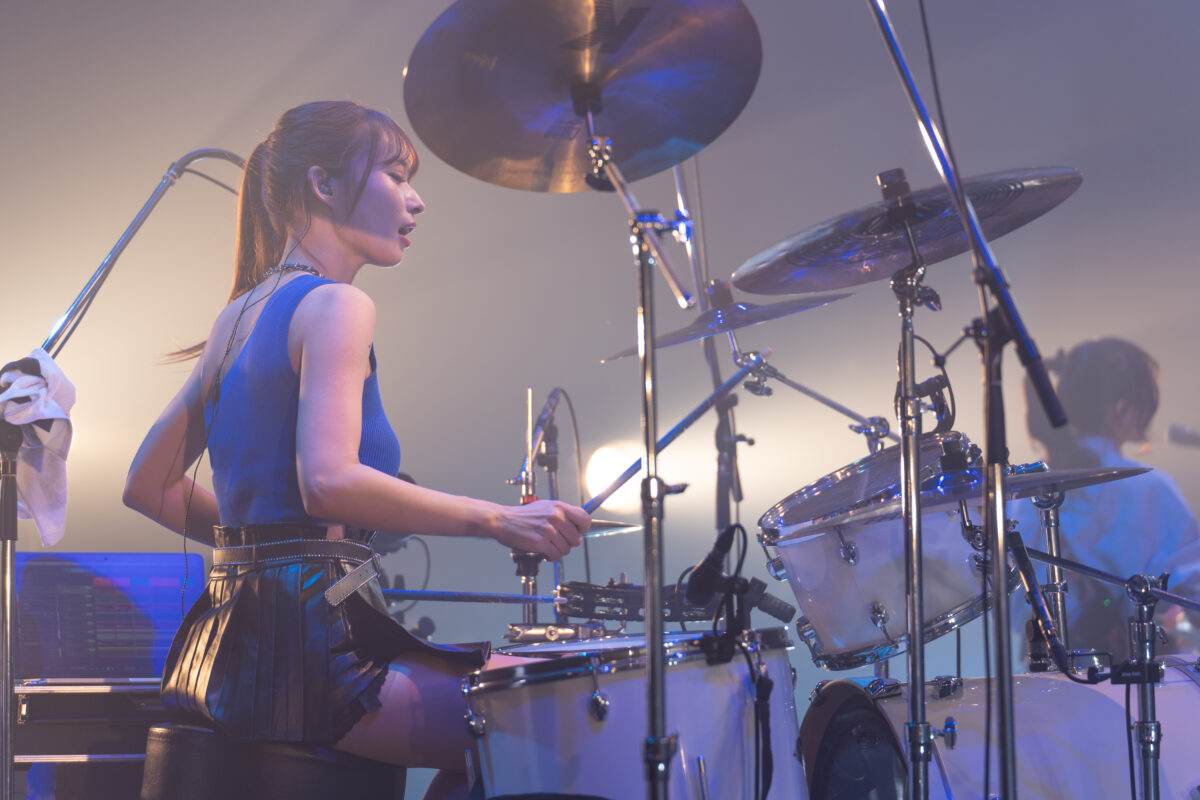 日本一美しいドラマー大野真依所属ガールズバンド「きみとバンド」が初主催野外フェス「Kimiban Fes in 池袋」を開催！ ~10月5日(土) 池袋西口公園野外劇場 グローバルリング シアターで開催~