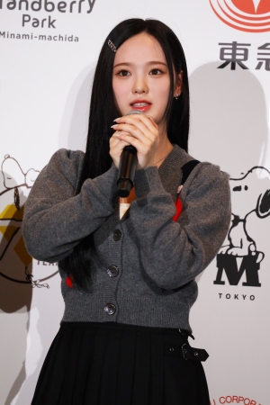 NiziU PEANUTS 75周年アンバサダー就任&南町田グランベリーパーク号発表!スヌーピーとの対面で大興奮! 6 NiziU PEANUTS 75周年アンバサダー就任&南町田グランベリーパーク号発表!スヌーピーとの対面で大興奮!
