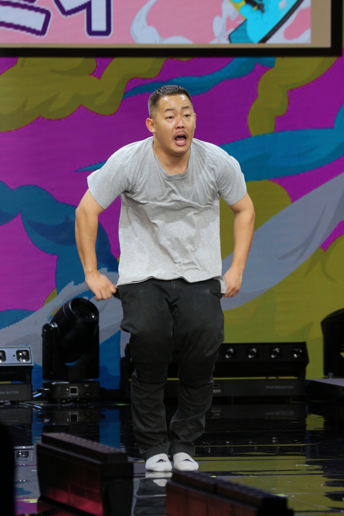 超ライブ配信祭2024 柏木由紀・藤咲凪・田中美久らがプレゼンターとして登場！ 柏木由紀「新しいことをたくさん経験した一年」藤咲凪「幸せになれた一年」田中美久「全部が新鮮でワクワクな一年」