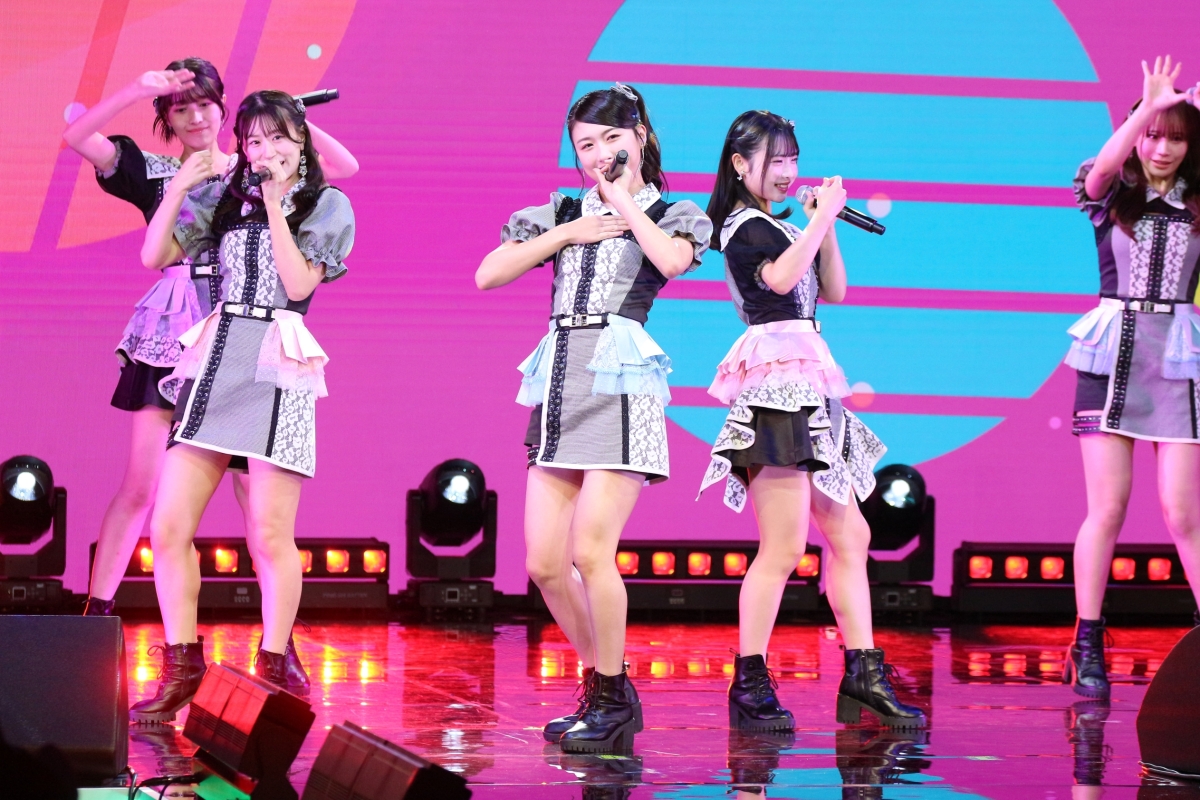 「超ライブ配信祭2024」NMB48プレゼンターとして登場 パフォーマンスも披露 新澤菜央「夢を追いかけている姿に勇気をもらった」塩月希依音「楽しんで配信を続けて」出口結菜「NMB48は全員エンターテイナーだ」安部若菜「世界中の方々にNMB48を知ってもらえる2025年にしたい。大阪から世界へ」 20 「超ライブ配信祭2024」NMB48プレゼンターとして登場 パフォーマンスも披露 新澤菜央「夢を追いかけている姿に勇気をもらった」塩月希依音「楽しんで配信を続けて」出口結菜「NMB48は全員エンターテイナーだ」安部若菜「世界中の方々にNMB48を知ってもらえる2025年にしたい。大阪から世界へ」