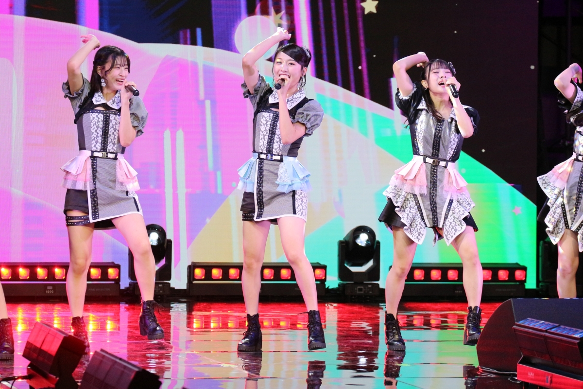 「超ライブ配信祭2024」NMB48プレゼンターとして登場 パフォーマンスも披露 新澤菜央「夢を追いかけている姿に勇気をもらった」塩月希依音「楽しんで配信を続けて」出口結菜「NMB48は全員エンターテイナーだ」安部若菜「世界中の方々にNMB48を知ってもらえる2025年にしたい。大阪から世界へ」 23 「超ライブ配信祭2024」NMB48プレゼンターとして登場 パフォーマンスも披露 新澤菜央「夢を追いかけている姿に勇気をもらった」塩月希依音「楽しんで配信を続けて」出口結菜「NMB48は全員エンターテイナーだ」安部若菜「世界中の方々にNMB48を知ってもらえる2025年にしたい。大阪から世界へ」