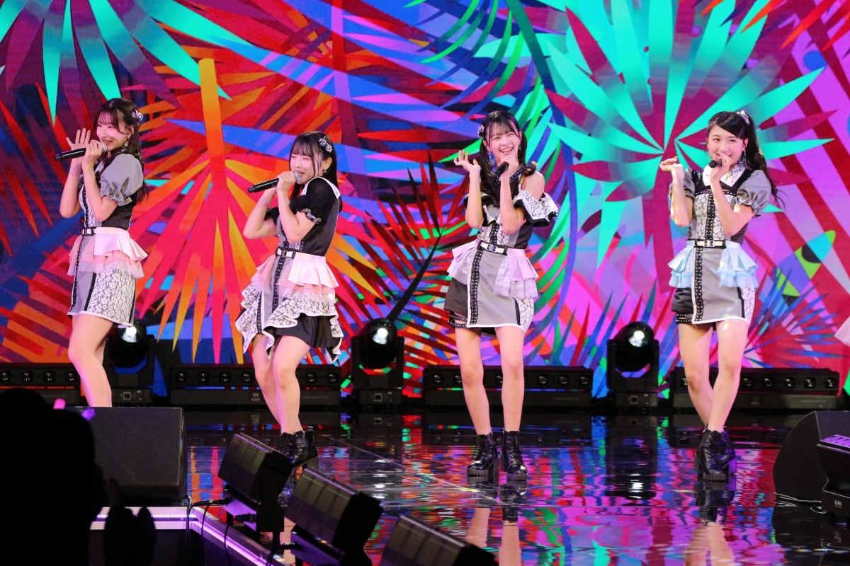 「超ライブ配信祭2024」NMB48プレゼンターとして登場 パフォーマンスも披露 新澤菜央「夢を追いかけている姿に勇気をもらった」塩月希依音「楽しんで配信を続けて」出口結菜「NMB48は全員エンターテイナーだ」安部若菜「世界中の方々にNMB48を知ってもらえる2025年にしたい。大阪から世界へ」 29 「超ライブ配信祭2024」NMB48プレゼンターとして登場 パフォーマンスも披露 新澤菜央「夢を追いかけている姿に勇気をもらった」塩月希依音「楽しんで配信を続けて」出口結菜「NMB48は全員エンターテイナーだ」安部若菜「世界中の方々にNMB48を知ってもらえる2025年にしたい。大阪から世界へ」