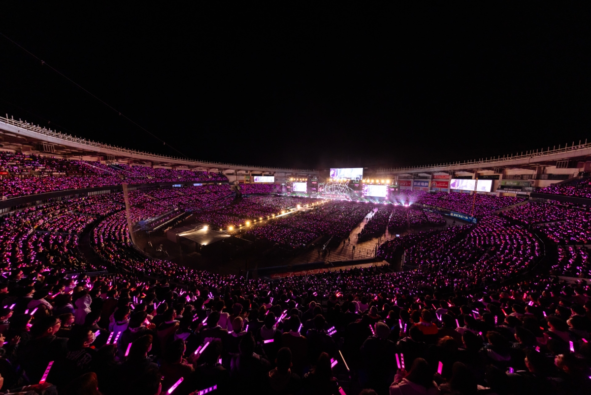 櫻坂46・ZOZOマリンスタジアム史上最大動員数の72,000人を動員！躍進した2024年の集大成を魅せたグループ4周年ライブ！