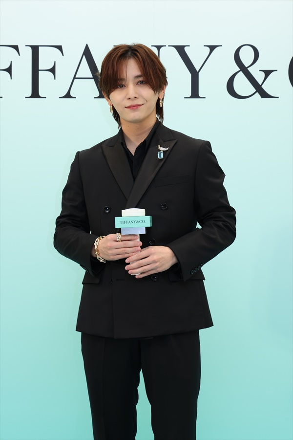 山田涼介、大阪・心斎橋で行われたティファニー点灯イベントに登場「今年は来年への準備の1年だった。来年の山田涼介も期待していただけたら」