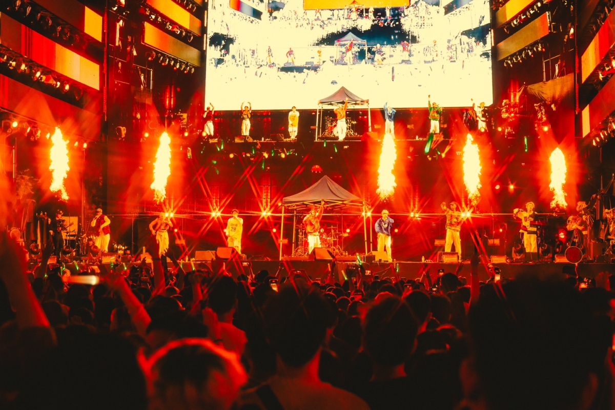 【PSYCHIC FEVER】昨年に引き続きベトナム最大の野外音楽フェス『HOZO MUSIC FESTIVAL 2024』に出演！現地ファン殺到の大熱狂のステージに！！
