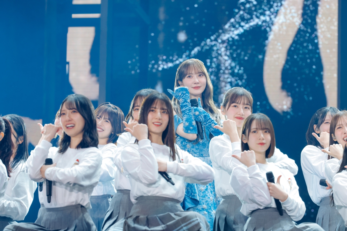 日向坂46が東京ドームを「ハッピー」と「サプライズ」で満たす！