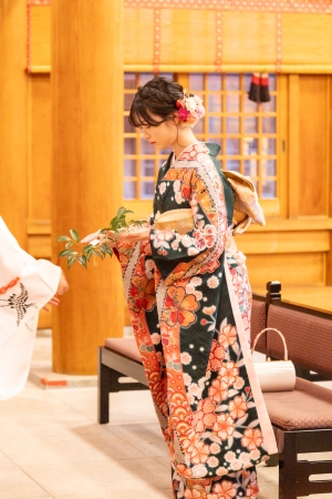 NGT48小越春花が地元新潟で成人式を執り行う 卒業を前に晴れ着姿披露